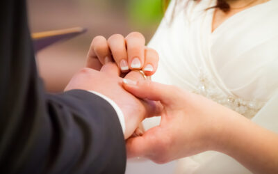Who can celebrate your civil marriage apart from a notary in Quebec?